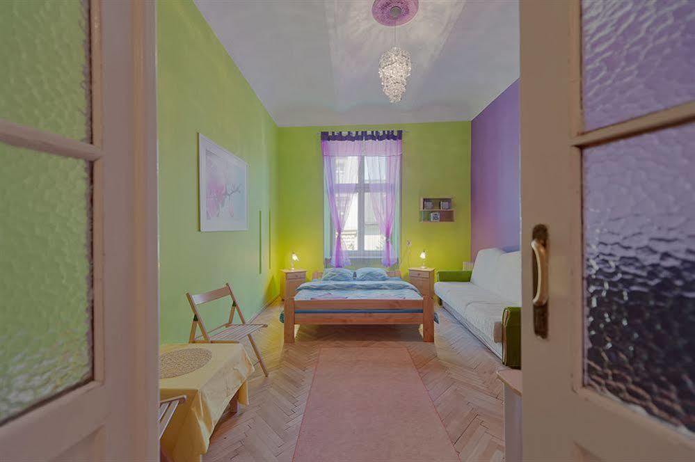 Hostel 70S คราคูฟ ภายนอก รูปภาพ