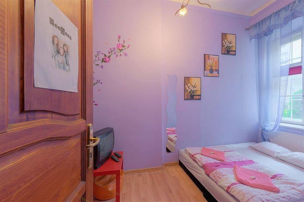 Hostel 70S คราคูฟ ภายนอก รูปภาพ